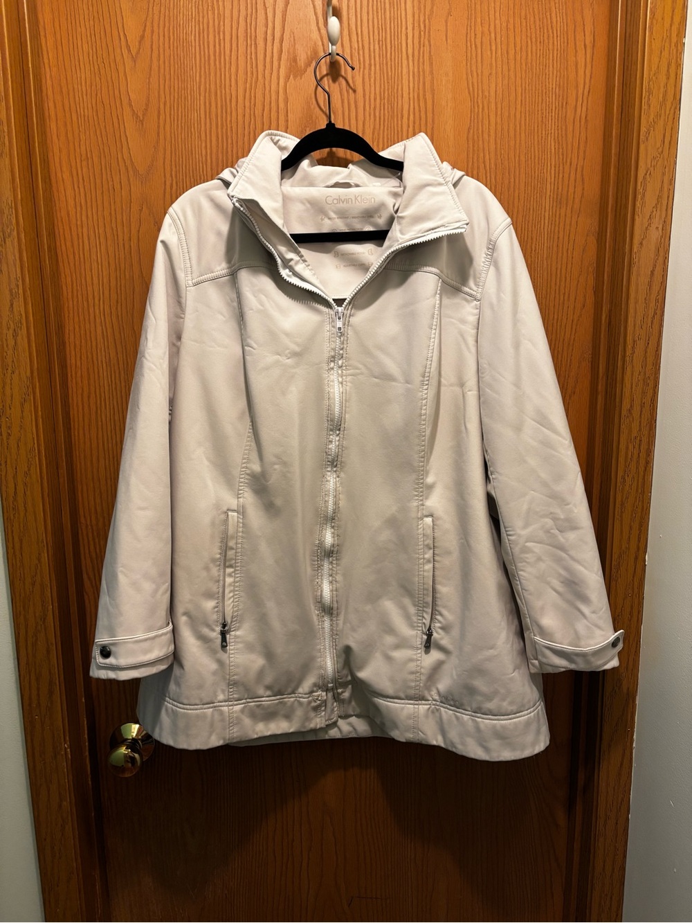 Calvin Klein Women's Light Cream Zip-Up Trench Coat